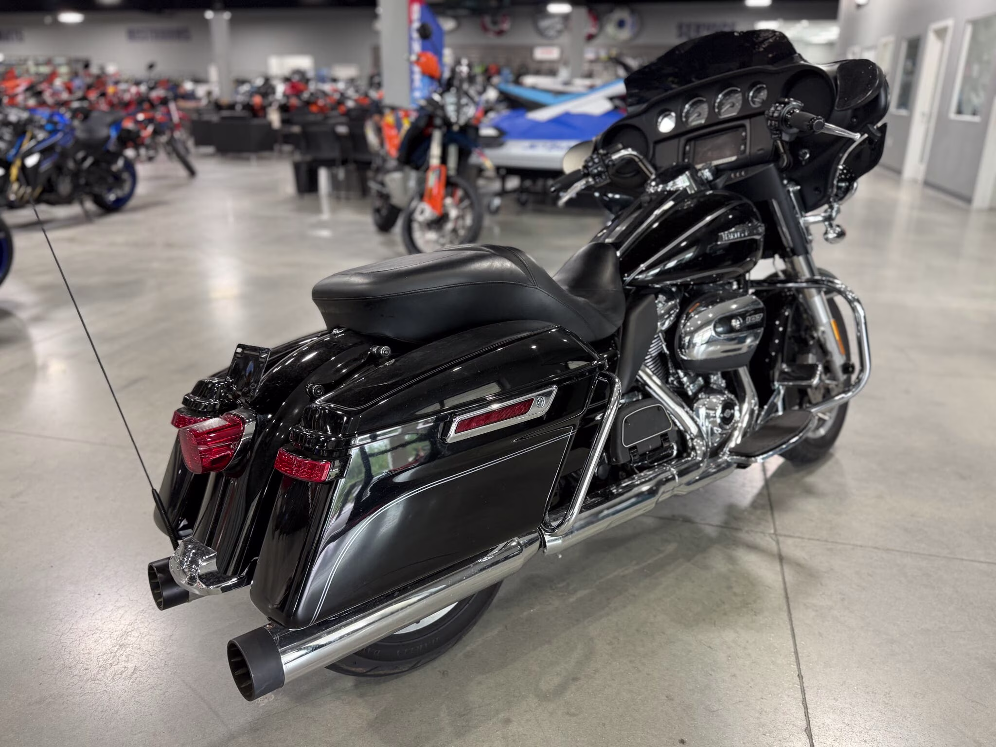 2017 Harley-Davidson Electra Glide Ultra Classic Motorcycle