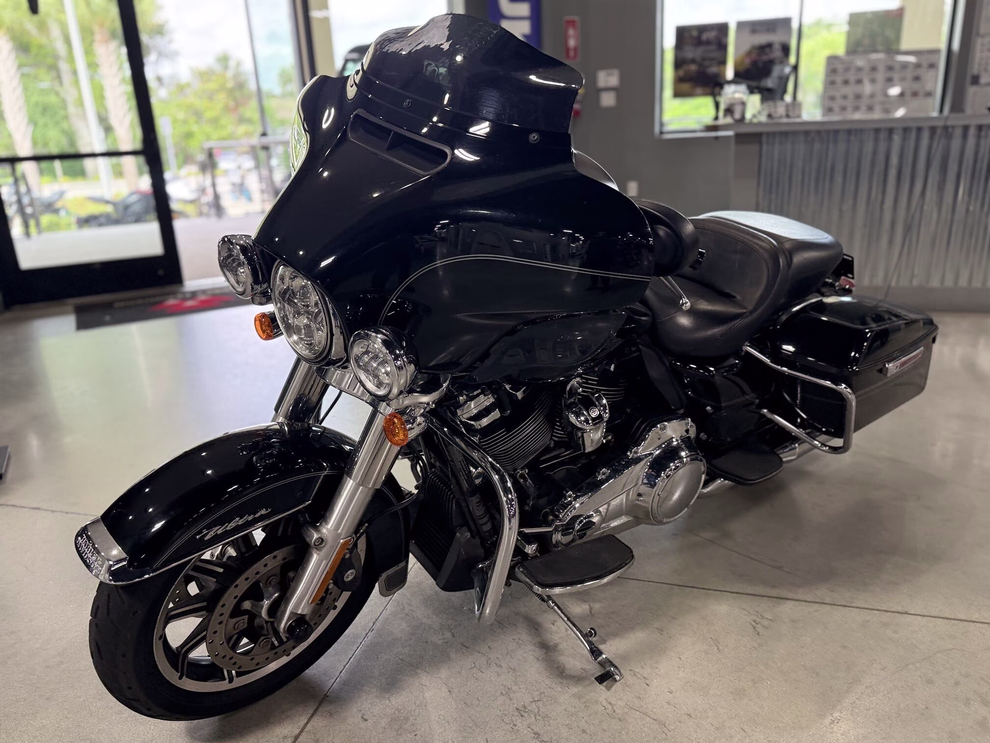 2017 Harley-Davidson Electra Glide Ultra Classic Motorcycle