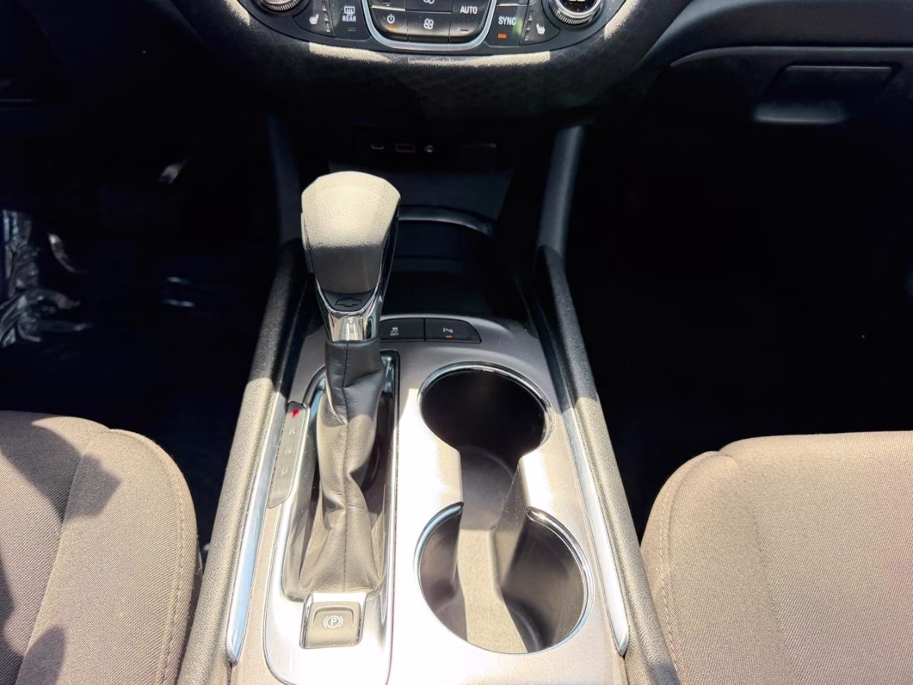 2024 Mosaic Black Metallic Chevrolet Malibu LT 1LT FWD Sedan