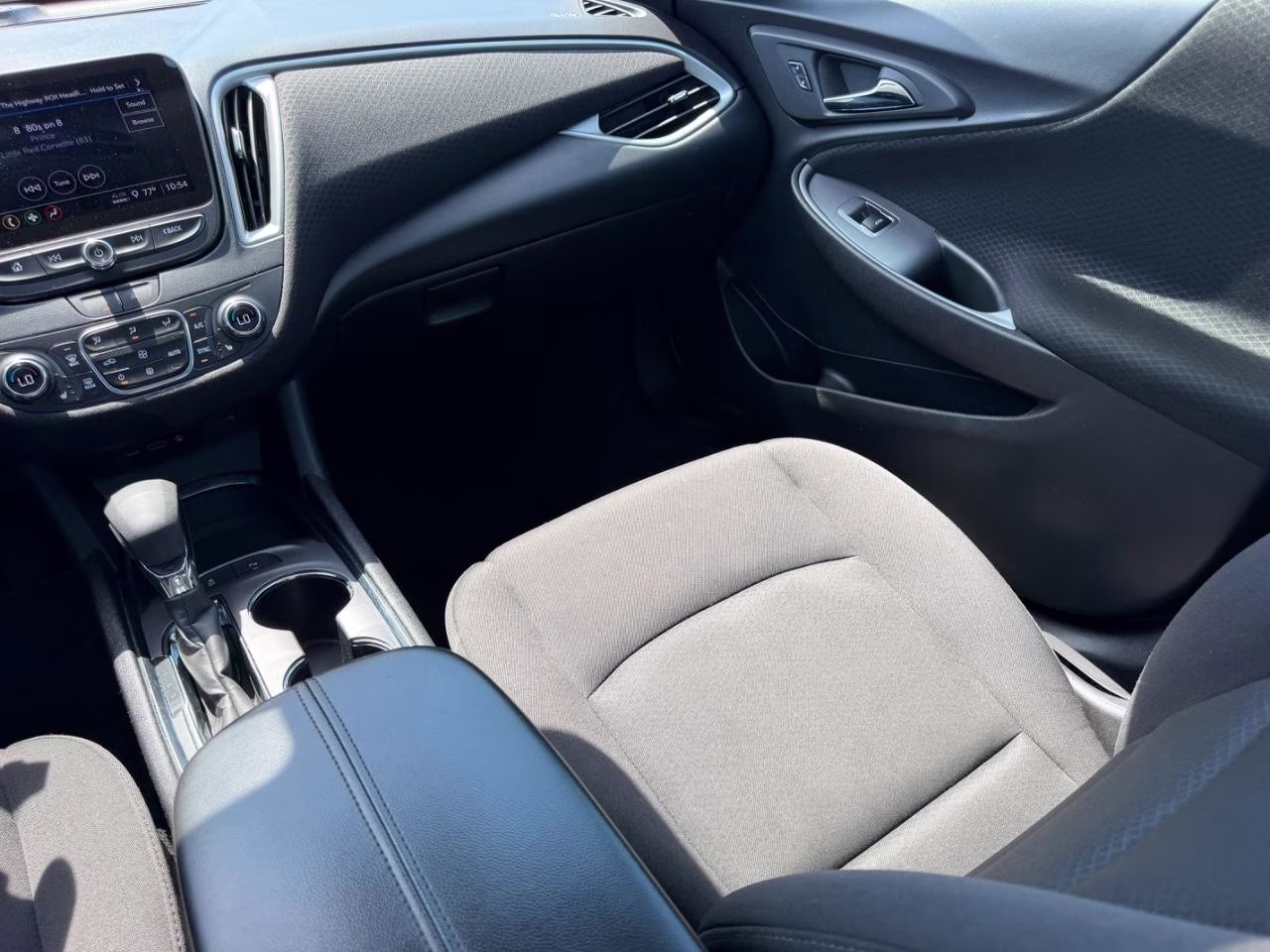 2024 Mosaic Black Metallic Chevrolet Malibu LT 1LT FWD Sedan