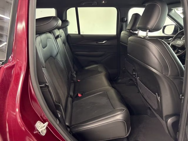 2023 Velvet Red Pearlcoat Jeep Grand Cherokee Altitude X 4X4 SUV