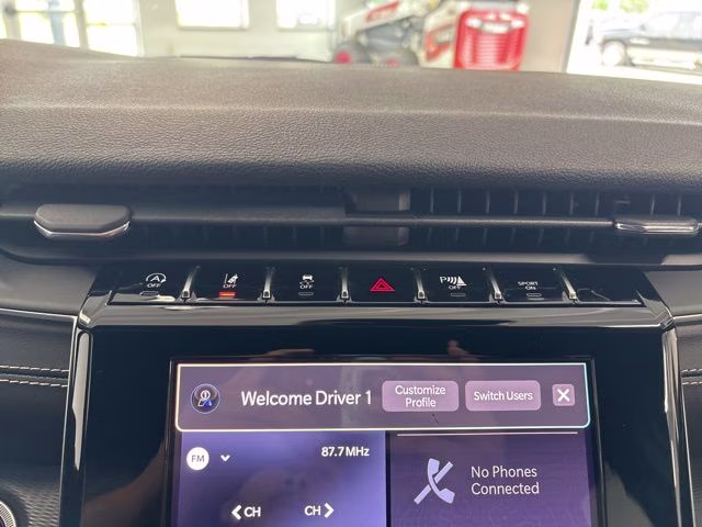 2023 Velvet Red Pearlcoat Jeep Grand Cherokee Altitude X 4X4 SUV