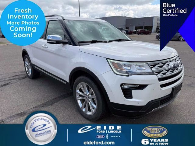 2019 White Platinum Metallic Tri-Coat Ford Explorer XLT 4X4 SUV