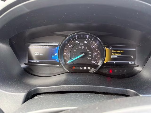2019 White Platinum Metallic Tri-Coat Ford Explorer XLT 4X4 SUV