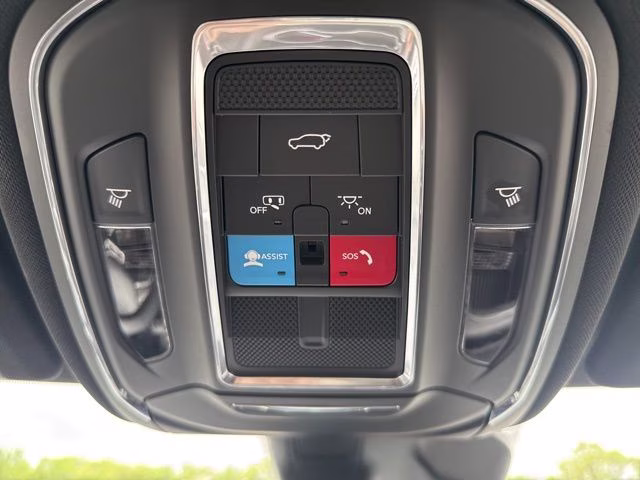 2023 Velvet Red Pearlcoat Jeep Grand Cherokee Altitude X 4X4 SUV
