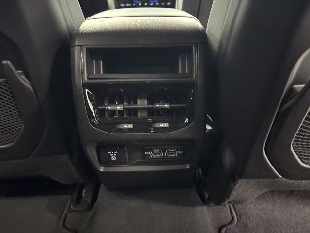 2023 Velvet Red Pearlcoat Jeep Grand Cherokee Altitude X 4X4 SUV