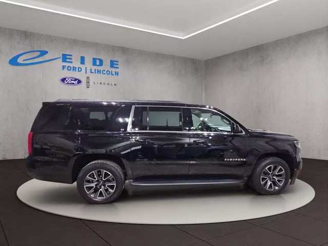 2017 Black Chevrolet Suburban LT 4X4 SUV