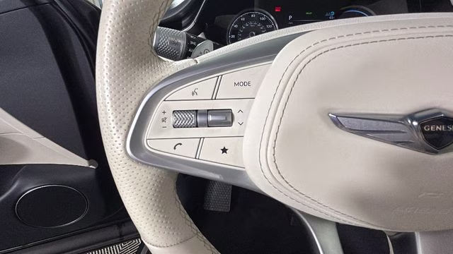 2023 Makalu Gray Genesis Electrified GV70 Advanced AWD SUV