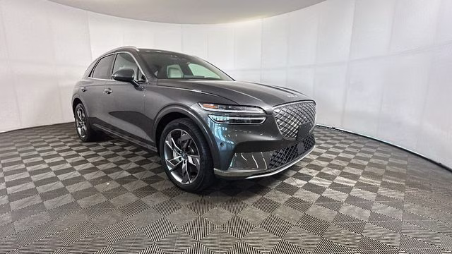 2023 Makalu Gray Genesis Electrified GV70 Advanced AWD SUV