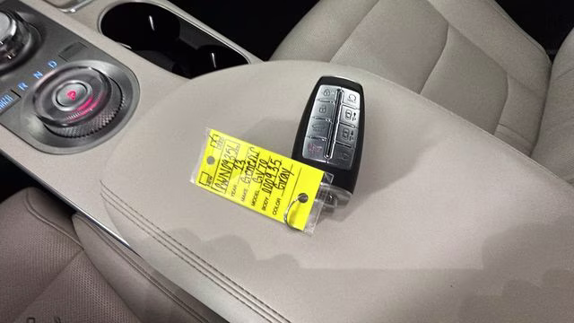 2023 Makalu Gray Genesis Electrified GV70 Advanced AWD SUV