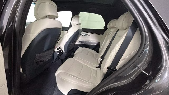 2023 Makalu Gray Genesis Electrified GV70 Advanced AWD SUV