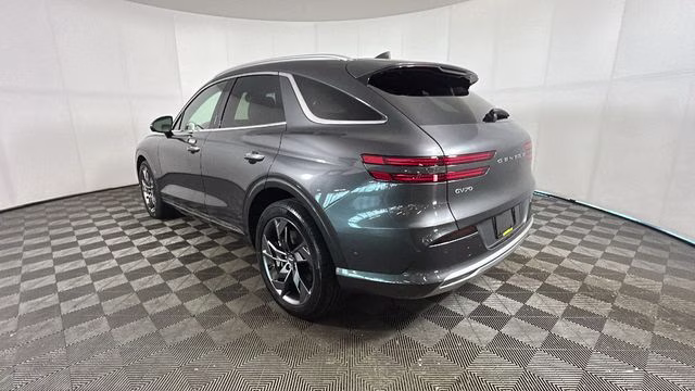 2023 Makalu Gray Genesis Electrified GV70 Advanced AWD SUV
