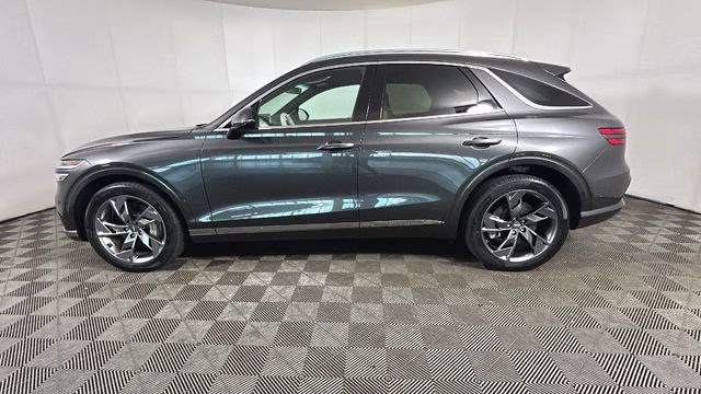 2023 Makalu Gray Genesis Electrified GV70 Advanced AWD SUV