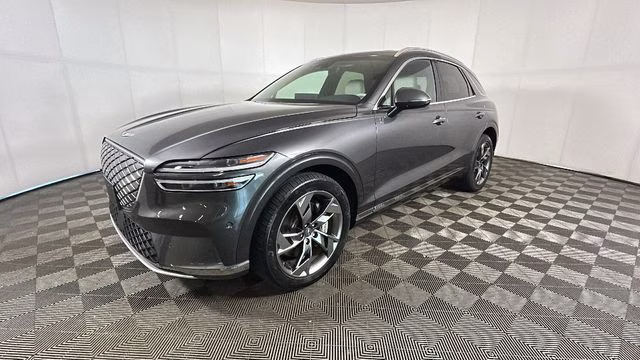 2023 Makalu Gray Genesis Electrified GV70 Advanced AWD SUV