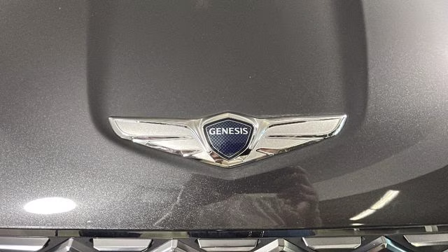 2023 Makalu Gray Genesis Electrified GV70 Advanced AWD SUV