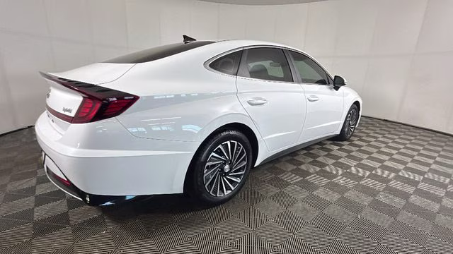 2023 Serenity White Hyundai Sonata Hybrid SEL FWD Sedan