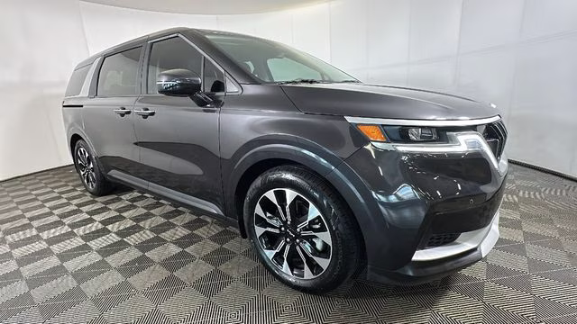2024 Panthera Metal Kia Carnival EX FWD Van
