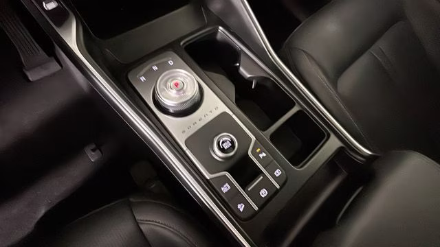 2025 Silky Silver Kia Sorento Hybrid EX FWD SUV