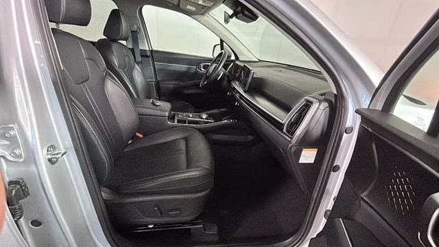 2025 Silky Silver Kia Sorento Hybrid EX FWD SUV