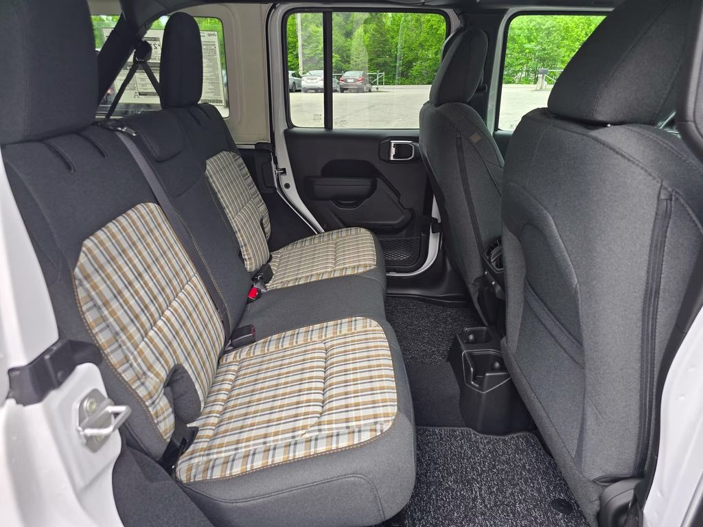 2026 Bright White Clearcoat Jeep Wrangler 4X4 SUV