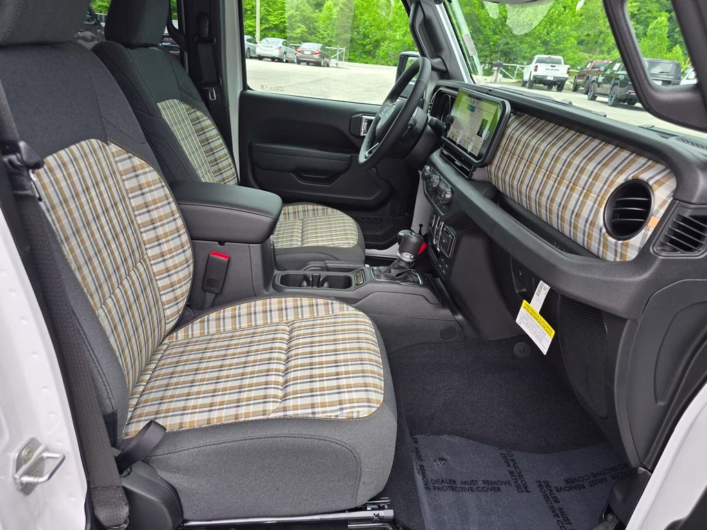 2026 Bright White Clearcoat Jeep Wrangler 4X4 SUV