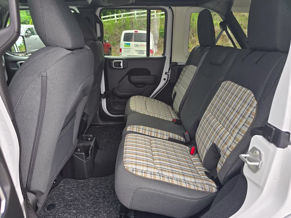 2026 Bright White Clearcoat Jeep Wrangler 4X4 SUV