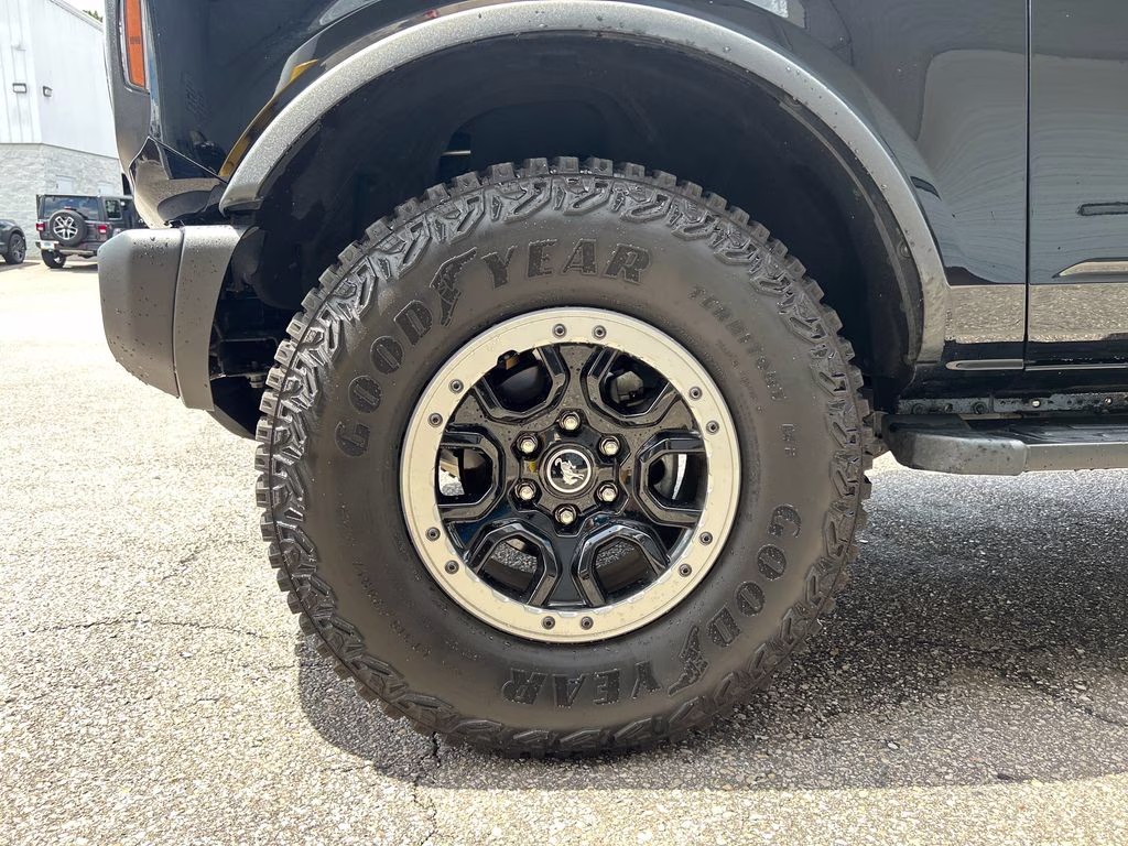 2023 Shadow Black Ford Bronco Black Diamond 4X4 SUV