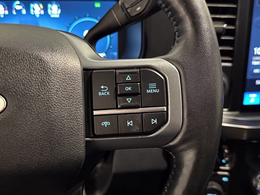 2024 Agate Black Metallic Ford Super Duty F-250 SRW Lariat 4X4 Truck