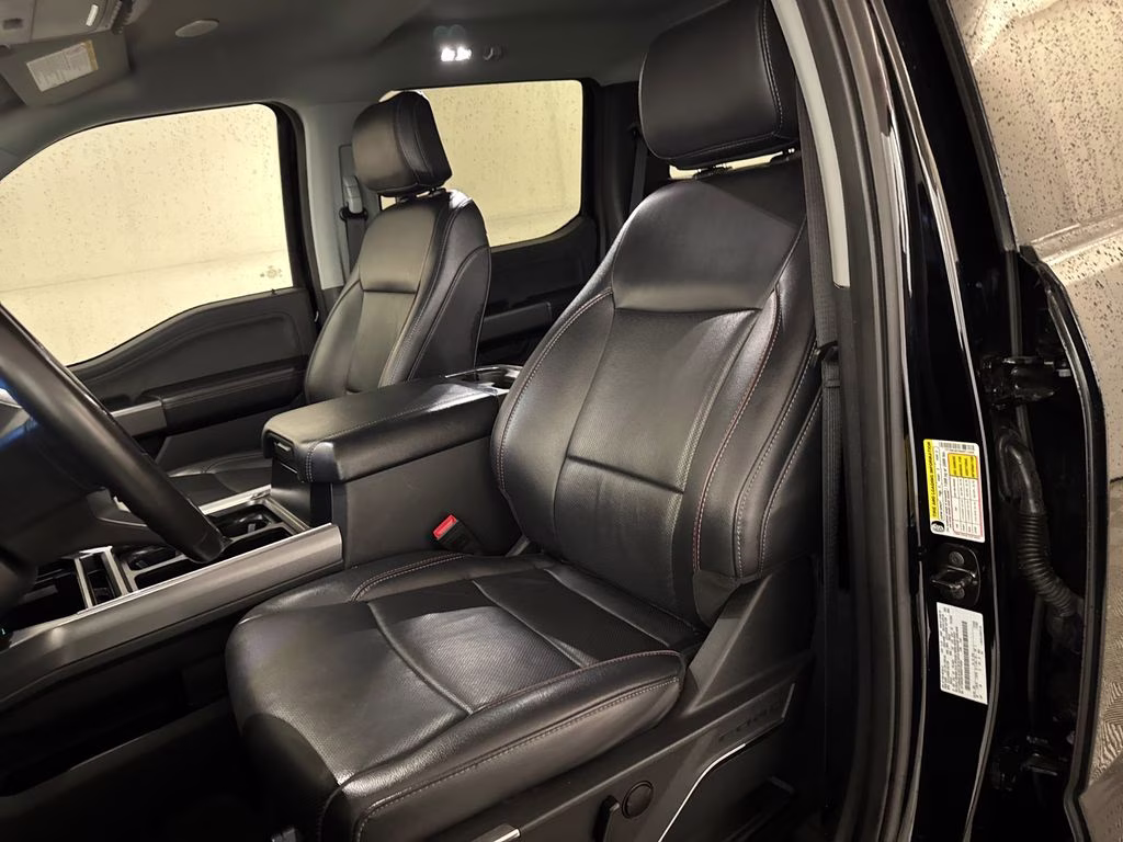 2024 Agate Black Metallic Ford Super Duty F-250 SRW Lariat 4X4 Truck