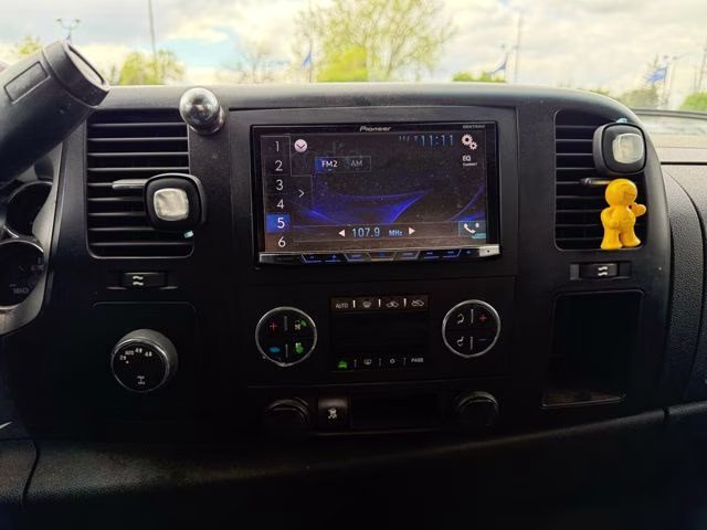 2007 Black Chevrolet Silverado 1500 LT 4X4 Truck