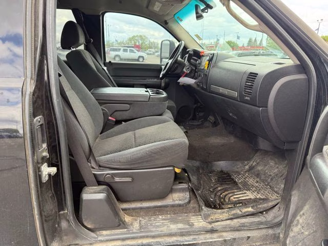 2007 Black Chevrolet Silverado 1500 LT 4X4 Truck