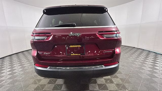 2022 Velvet Red Pearlcoat Jeep Grand Cherokee L Laredo 4X4 SUV