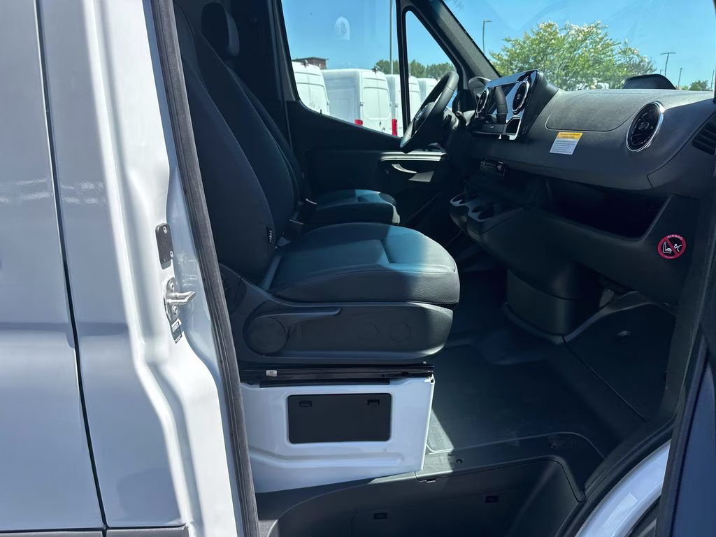 2026 Arctic Mercedes-Benz Sprinter 2500 Cargo 144 WB RWD Van
