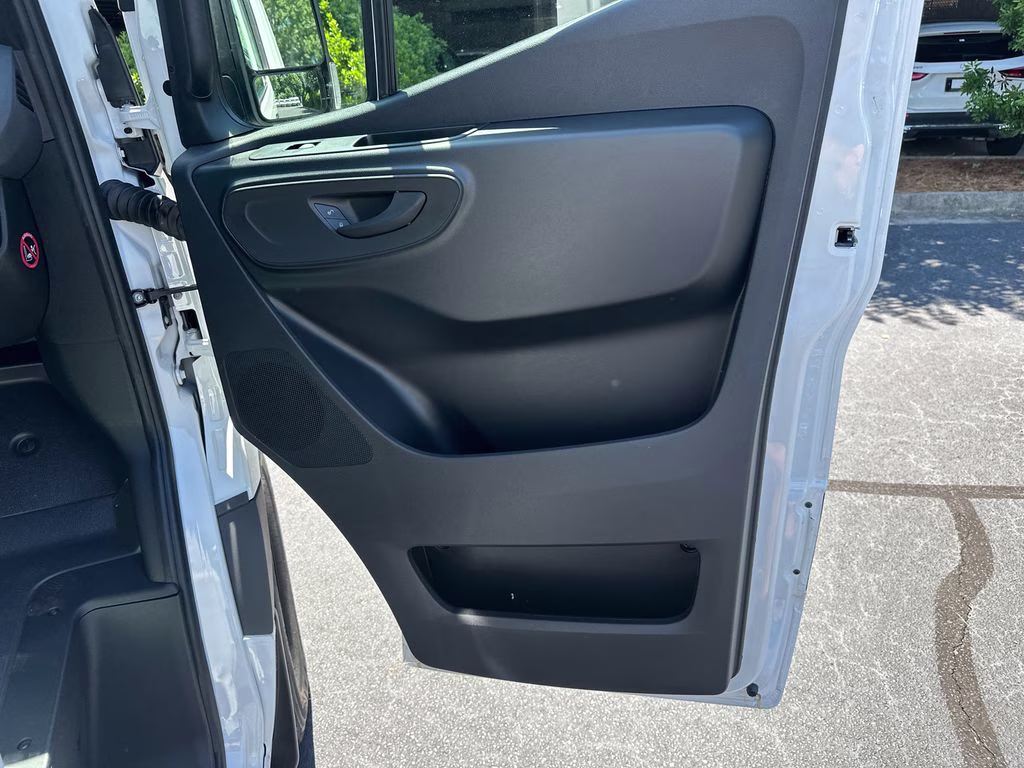 2026 Arctic Mercedes-Benz Sprinter 2500 Cargo 144 WB RWD Van