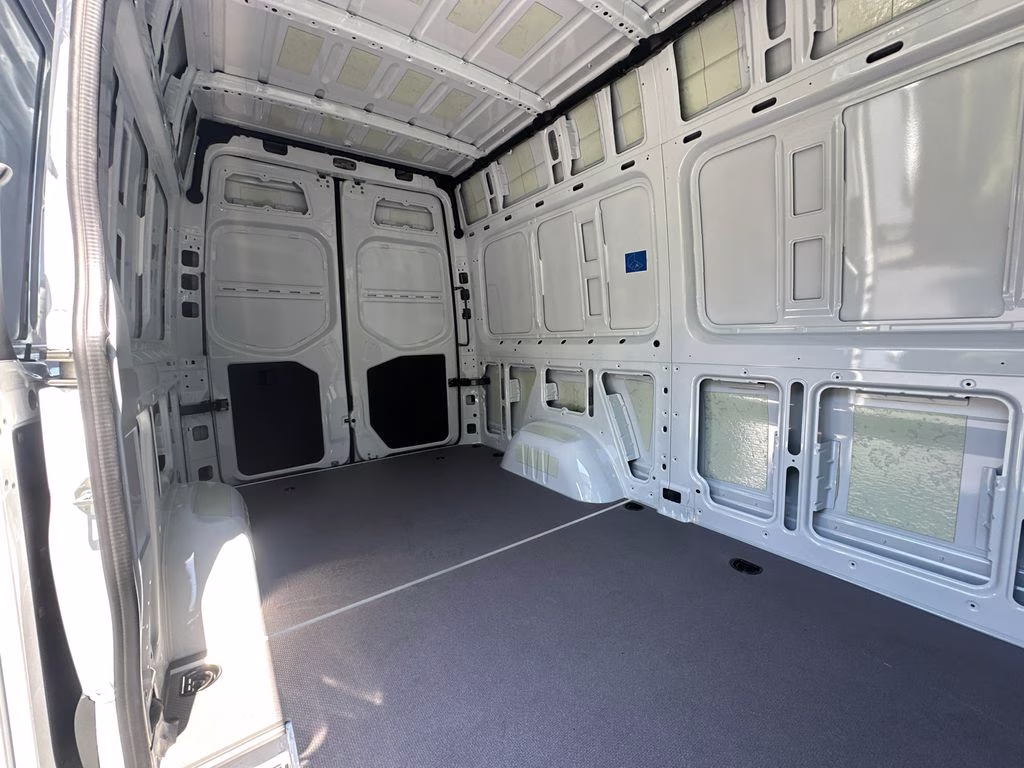 2026 Arctic Mercedes-Benz Sprinter 2500 Cargo 144 WB RWD Van