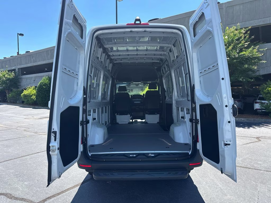 2026 Arctic Mercedes-Benz Sprinter 2500 Cargo 144 WB RWD Van