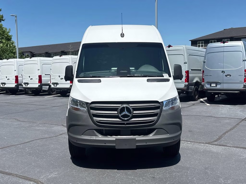 2026 Arctic Mercedes-Benz Sprinter 2500 Cargo 144 WB RWD Van