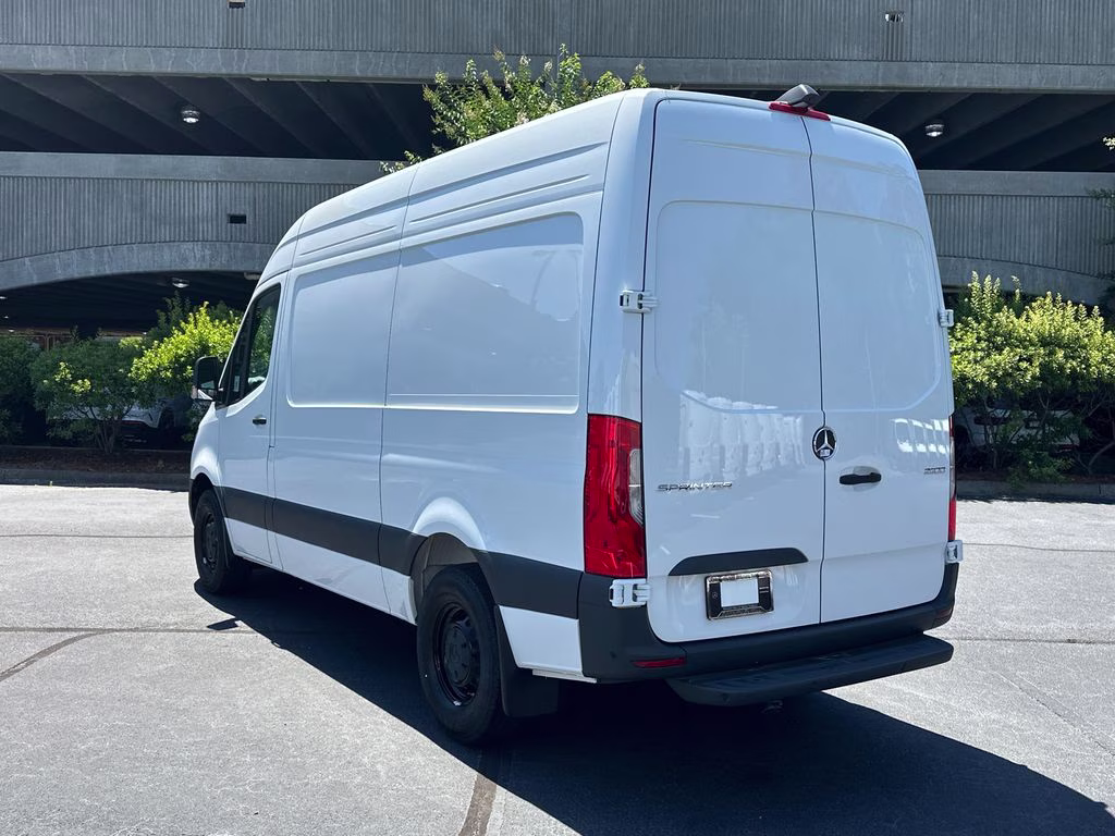 2026 Arctic Mercedes-Benz Sprinter 2500 Cargo 144 WB RWD Van