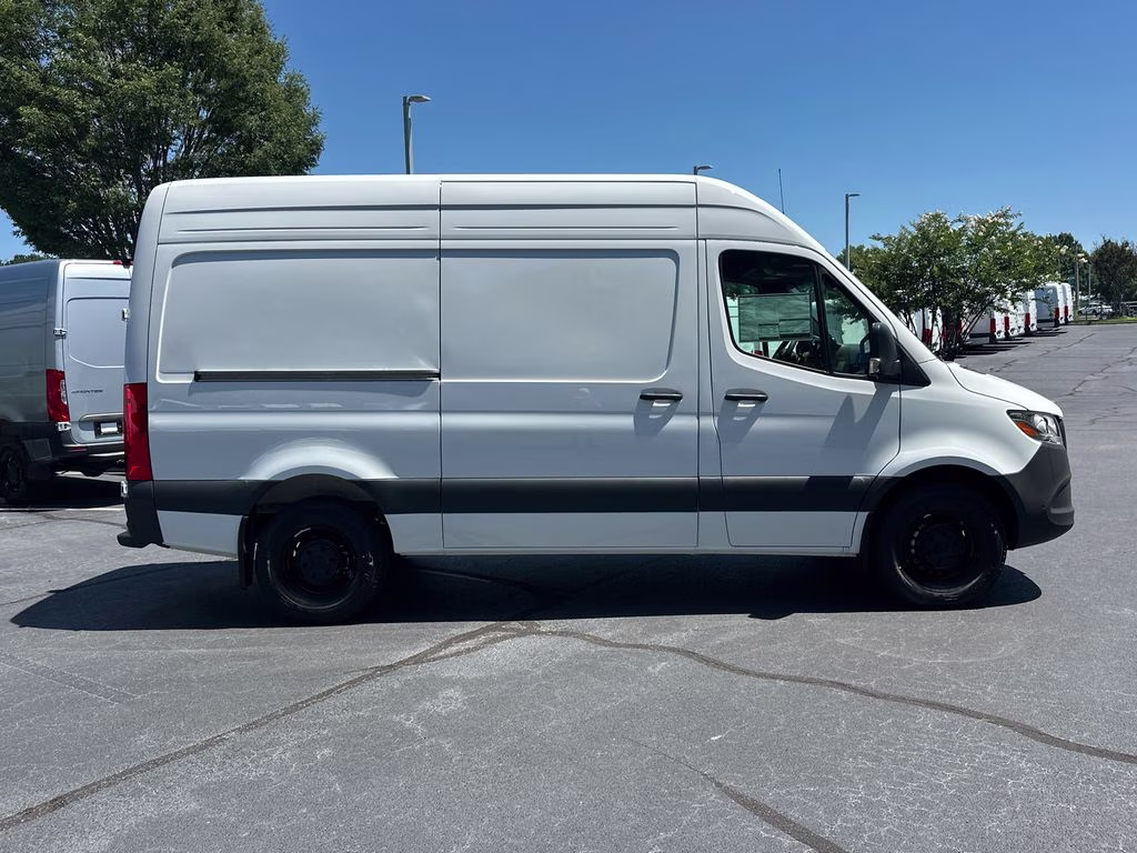 2026 Arctic Mercedes-Benz Sprinter 2500 Cargo 144 WB RWD Van