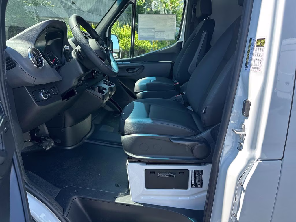 2026 Arctic Mercedes-Benz Sprinter 2500 Cargo 144 WB RWD Van