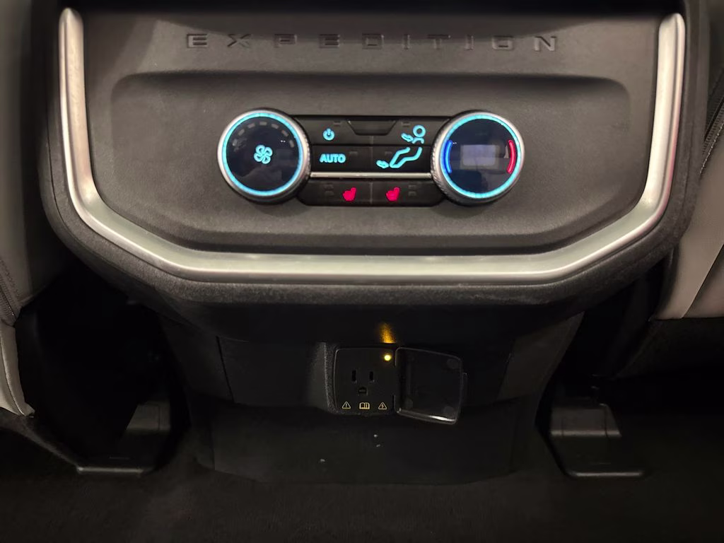 2025 Agate Black Metallic Ford Expedition Max Platinum 4X4 SUV