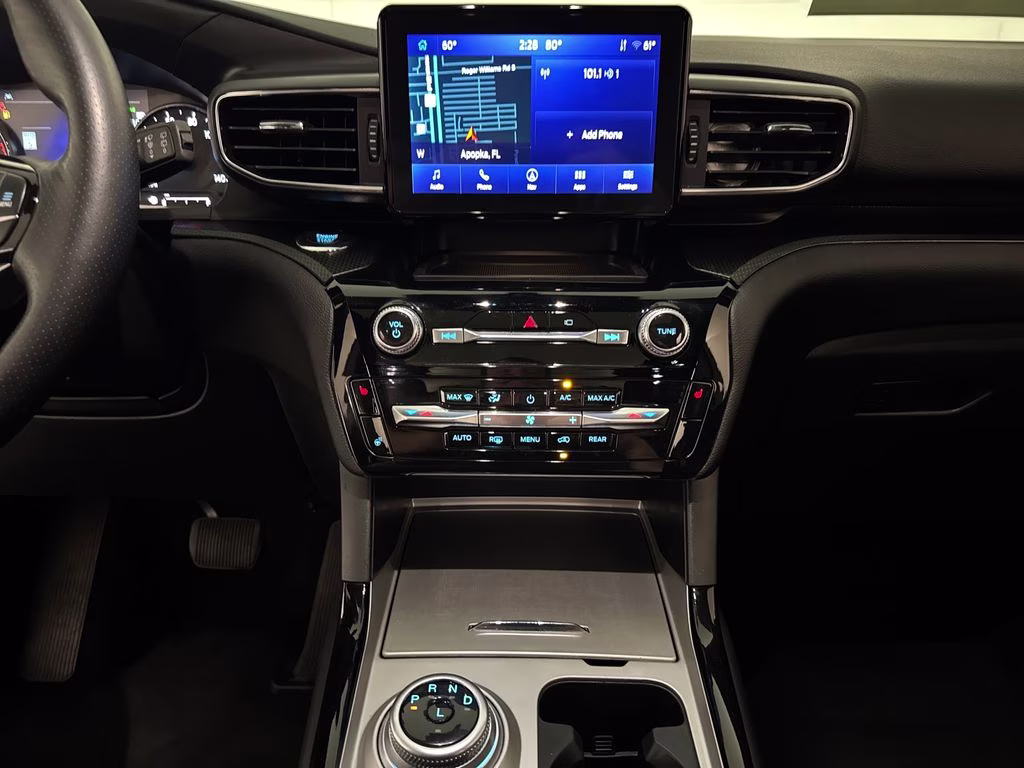 2023 Star White Metallic Tri-Coat Ford Explorer ST-Line 4X4 SUV