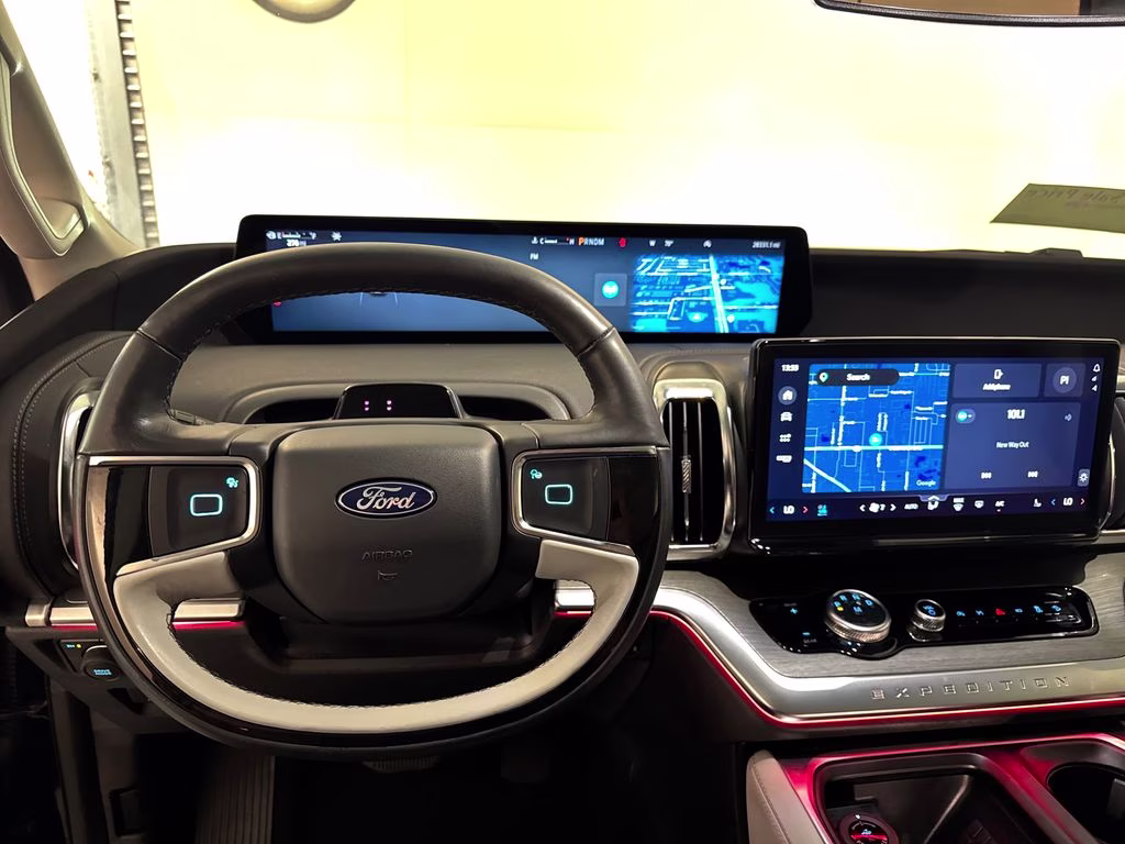 2025 Agate Black Metallic Ford Expedition Max Platinum 4X4 SUV