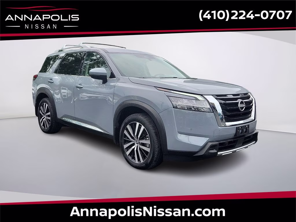 2023 Nissan Pathfinder Platinum 4WD's photo