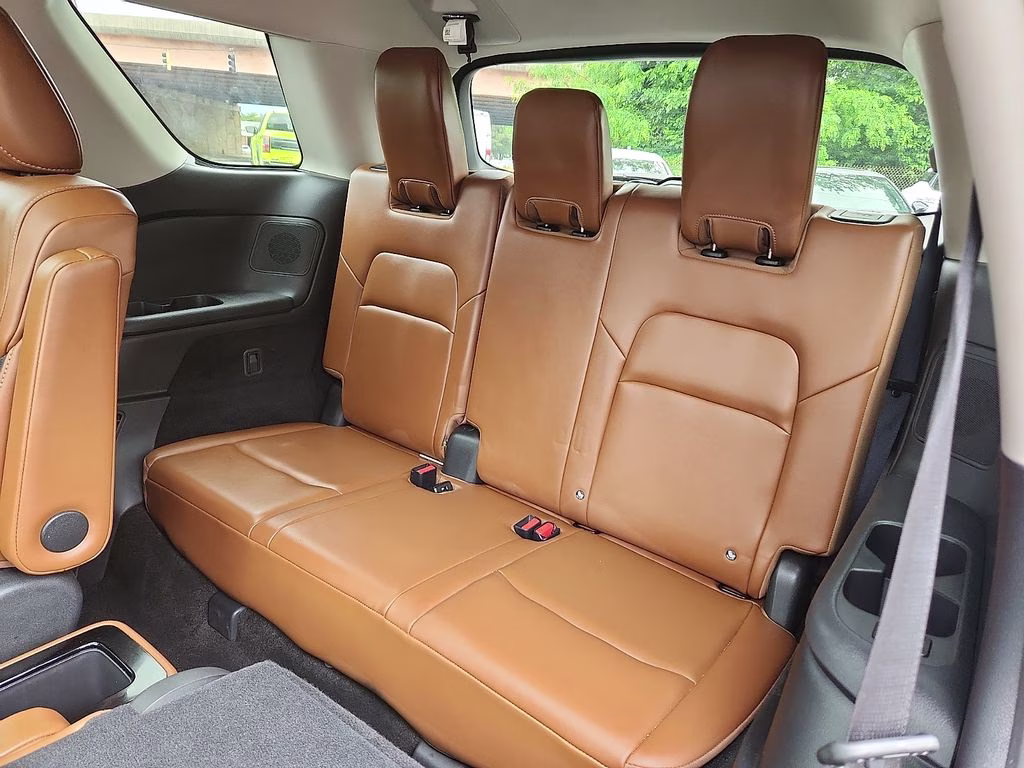 2023 Boulder Gray Pearl Nissan Pathfinder Platinum 4X4 SUV