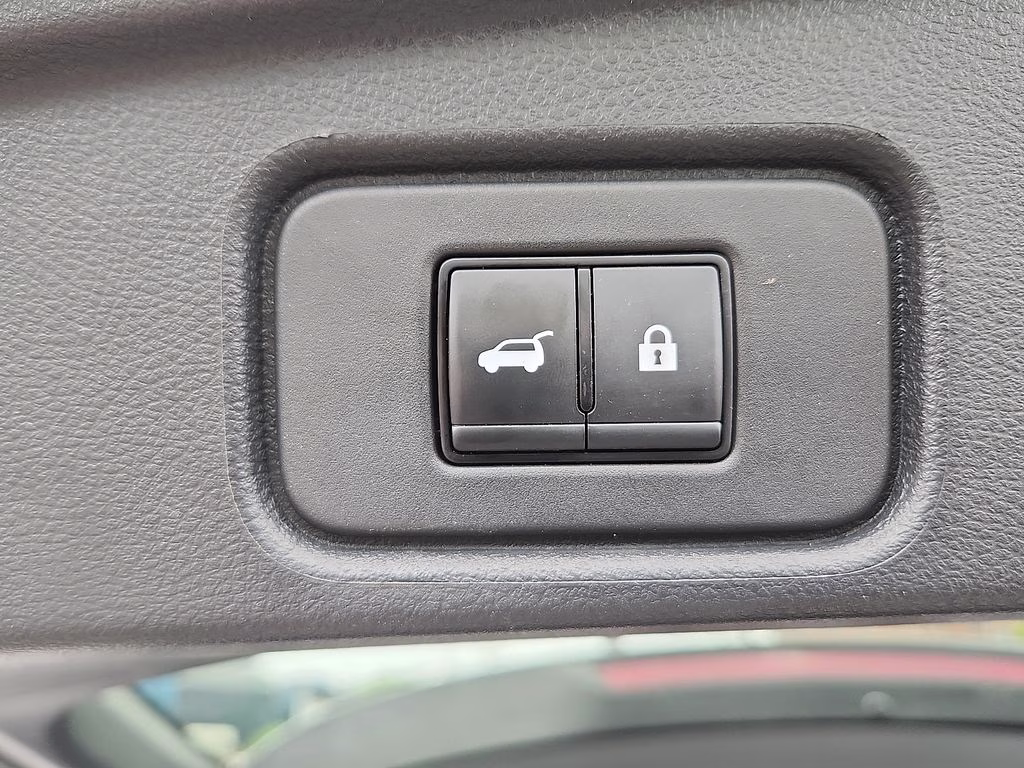 2023 Boulder Gray Pearl Nissan Pathfinder Platinum 4X4 SUV