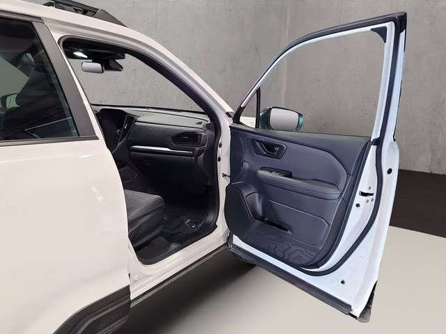 2025 Crystal White Pearl Subaru Forester Premium AWD SUV