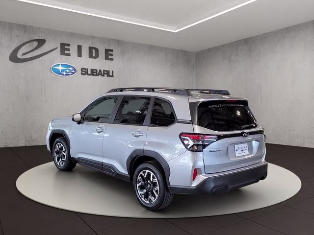 2025 Ice Silver Metallic Subaru Forester Premium AWD SUV