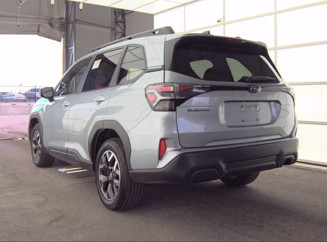 2025 Ice Silver Metallic Subaru Forester Premium AWD SUV