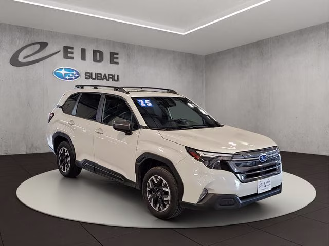 2025 Crystal White Pearl Subaru Forester Premium AWD SUV